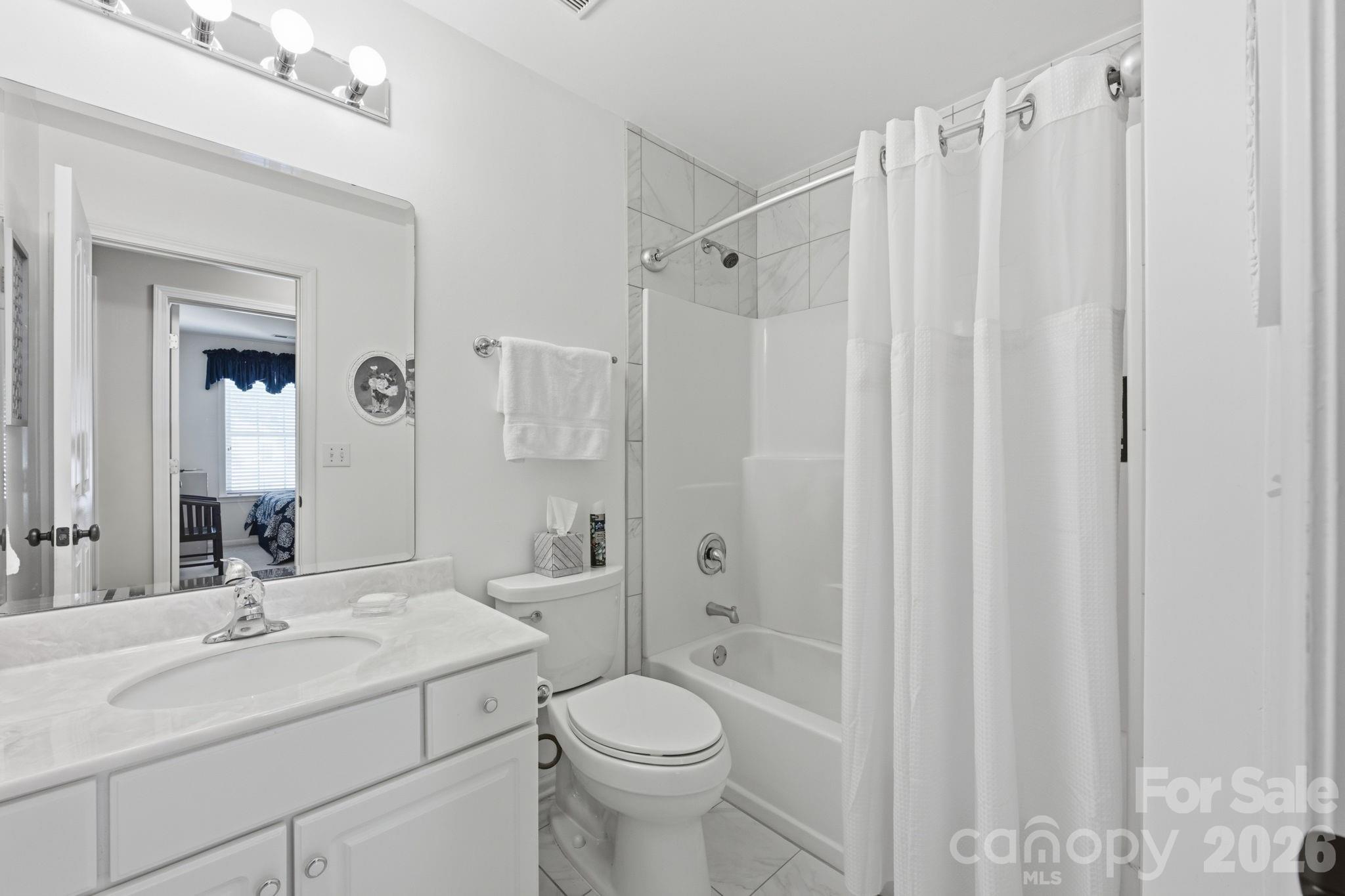 10018 Glencrest Drive Property Photo 21