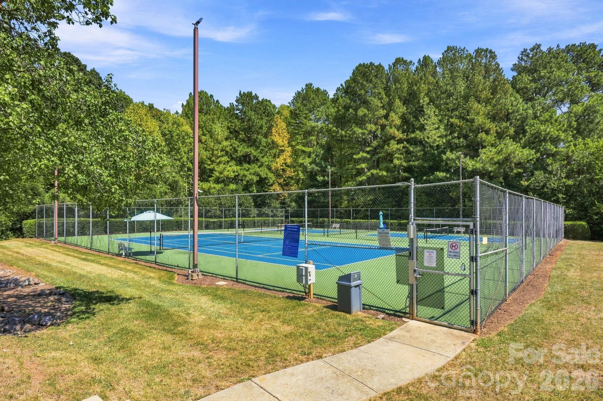10018 Glencrest Drive Property Photo 33