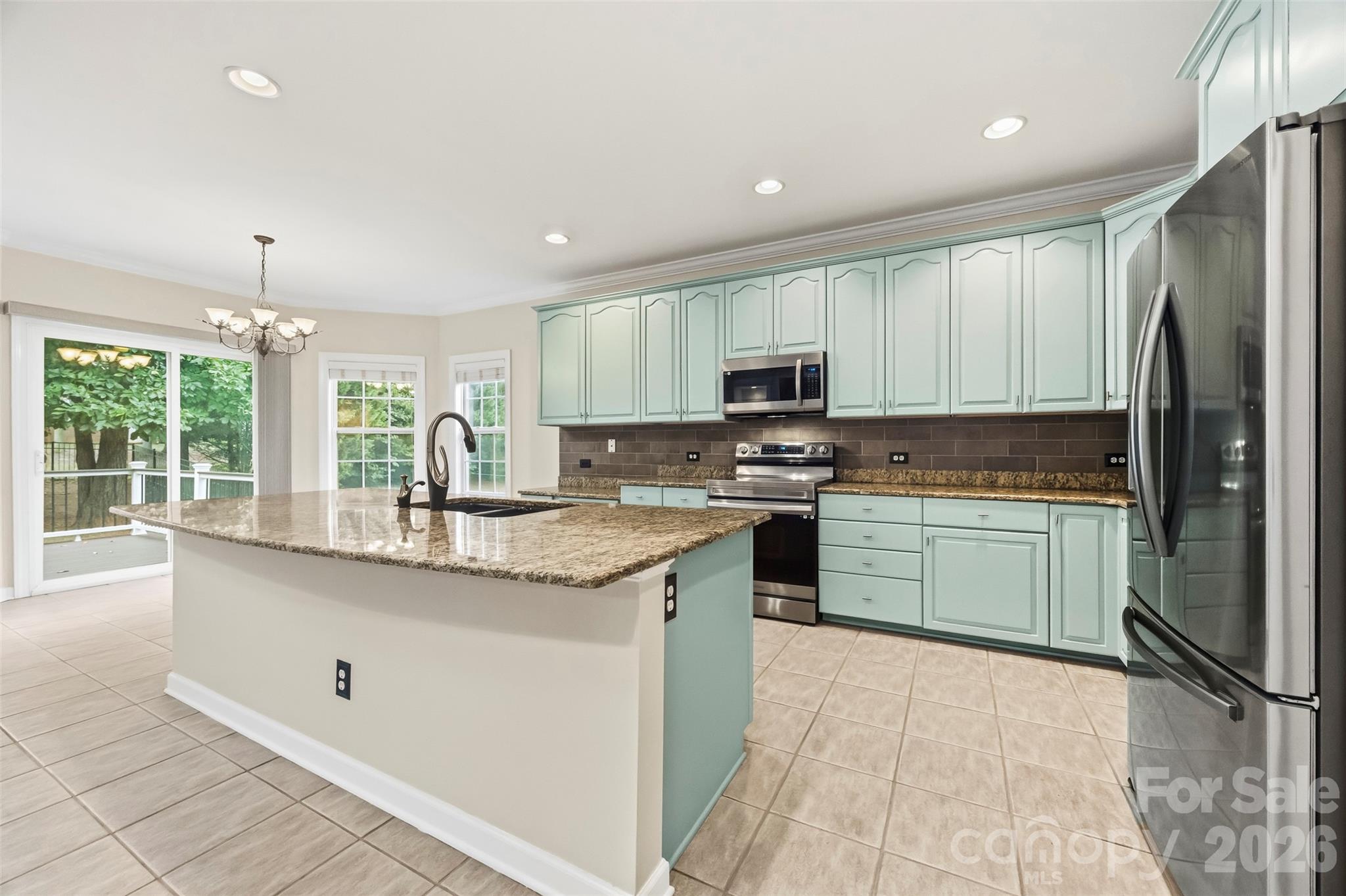 6326 Stephens Grove Lane Property Photo 8