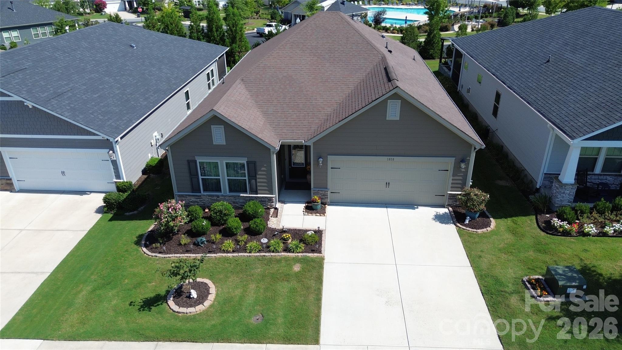 1818 Lotus Lane Property Photo 1