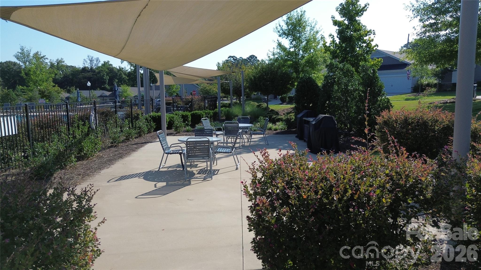 1818 Lotus Lane Property Photo 9