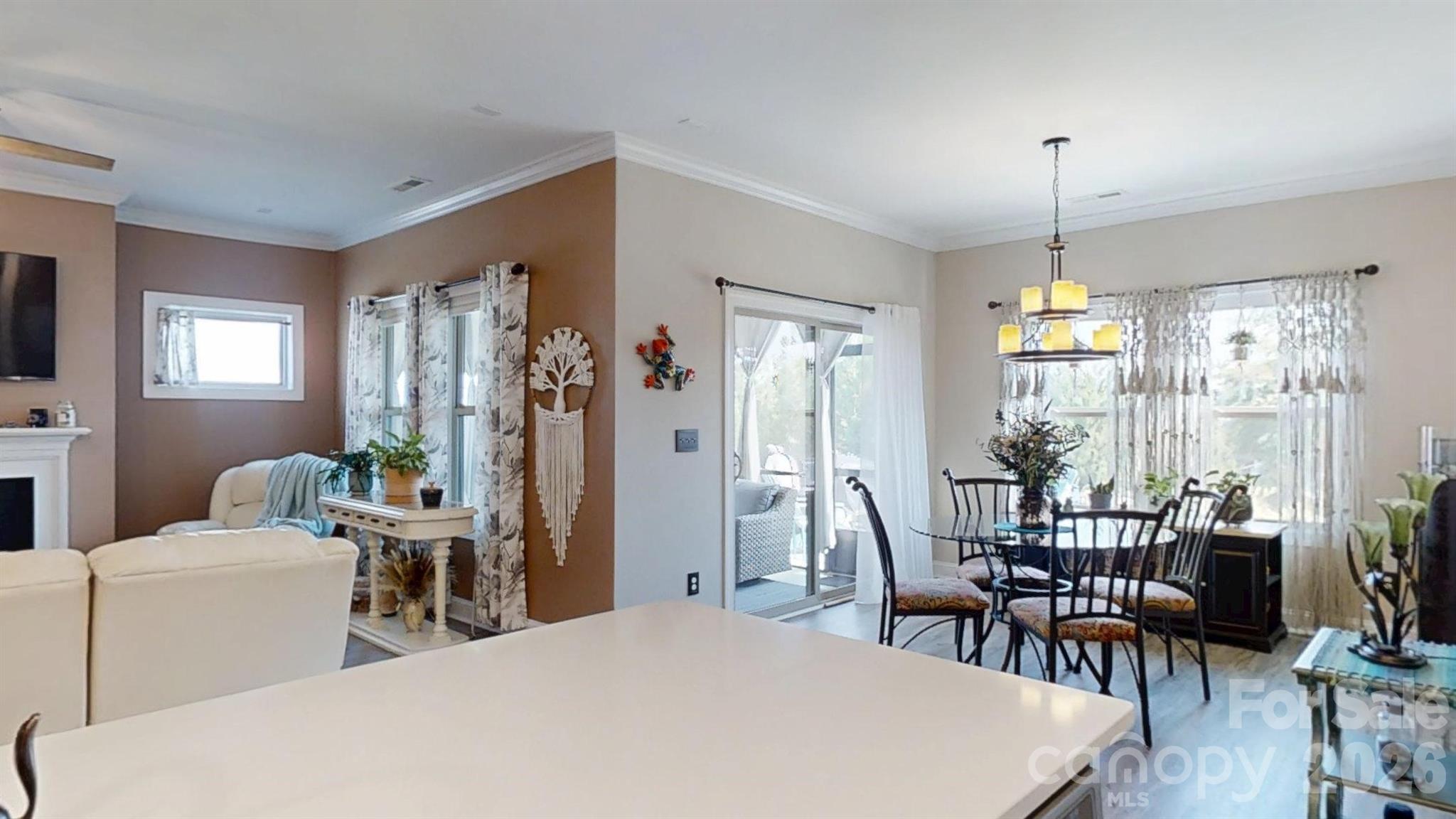 1818 Lotus Lane Property Photo 15