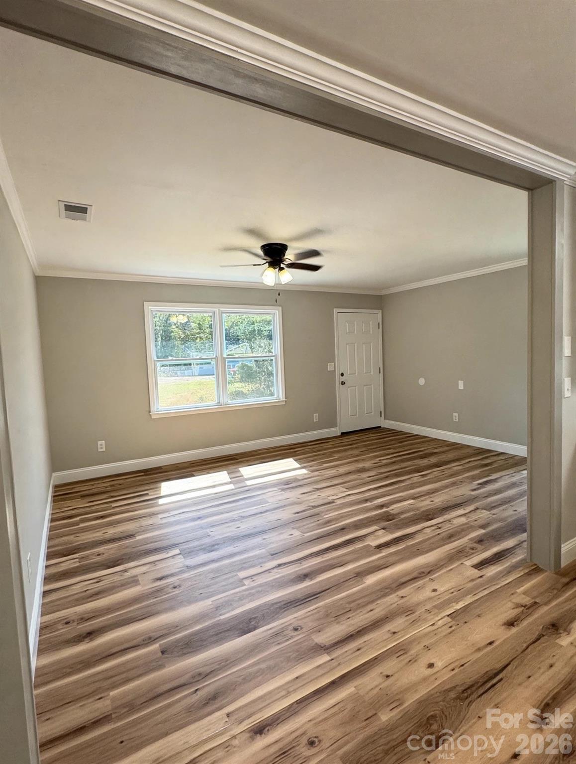 606 Creekridge Drive Property Photo 6
