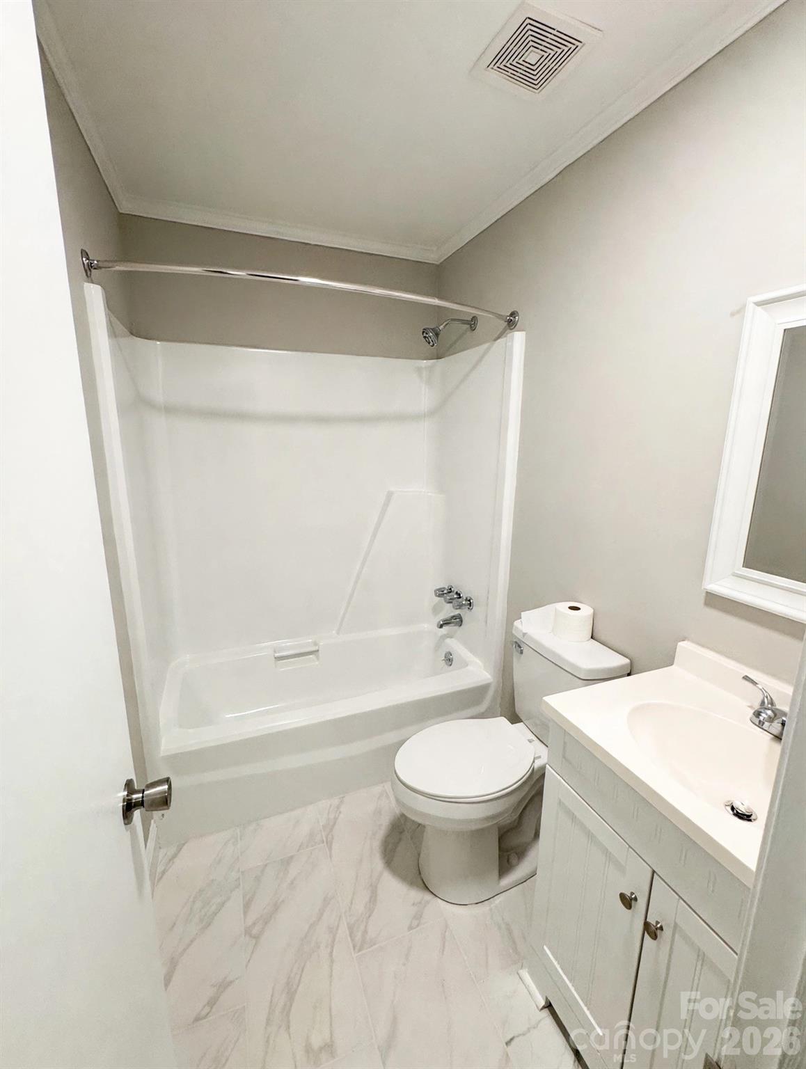 606 Creekridge Drive Property Photo 10