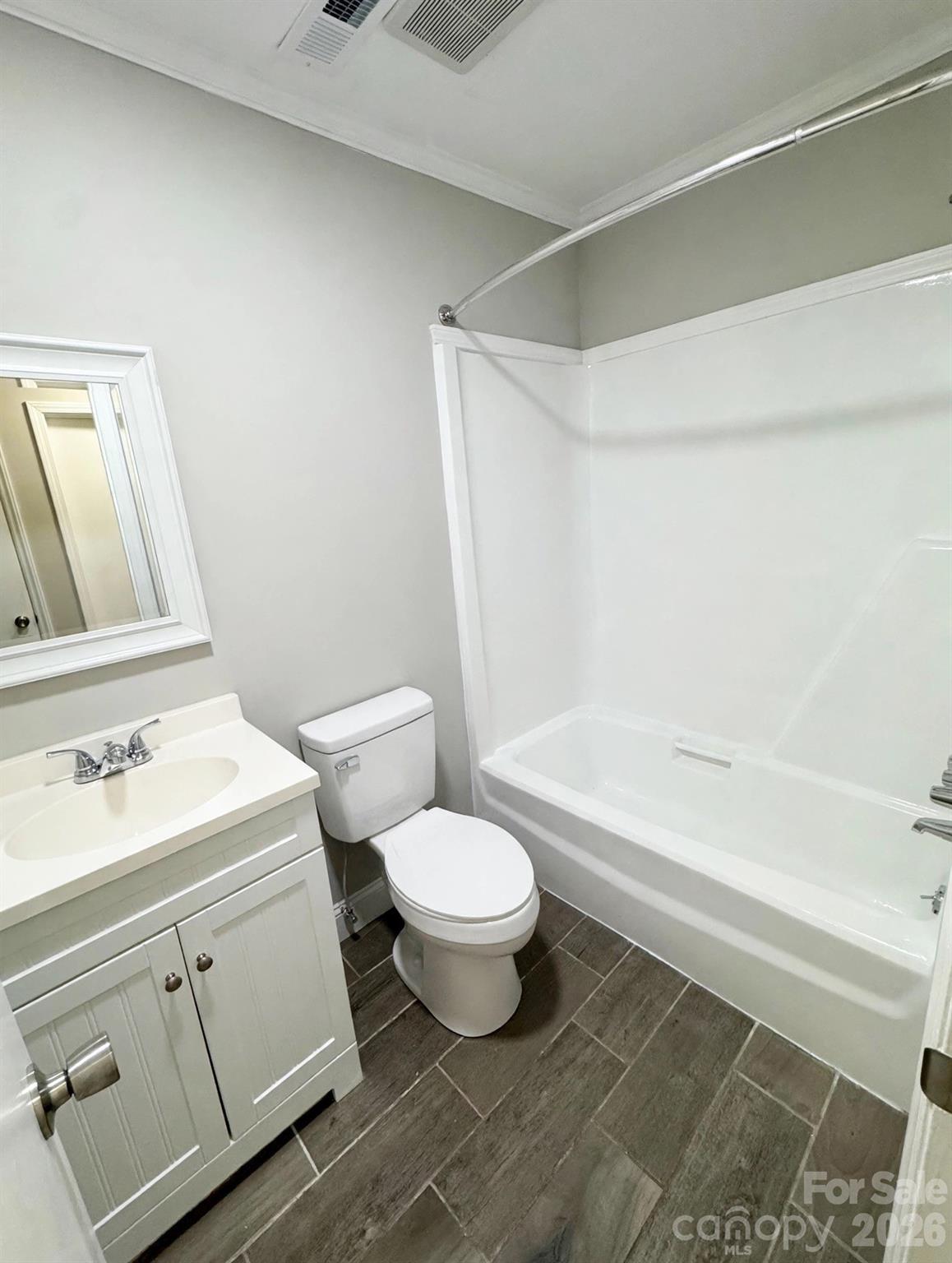 606 Creekridge Drive Property Photo 11