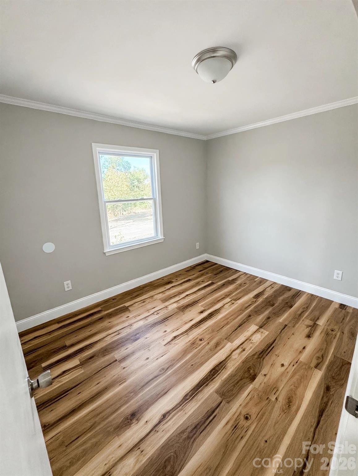 606 Creekridge Drive Property Photo 12