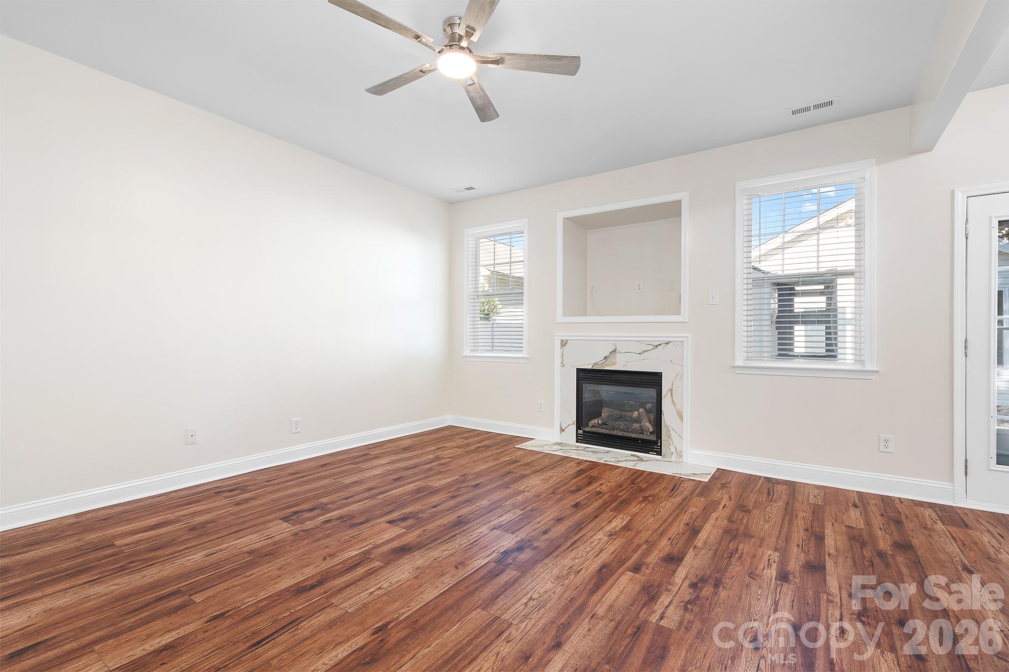 15404 Crossing Gate Drive Property Photo 13