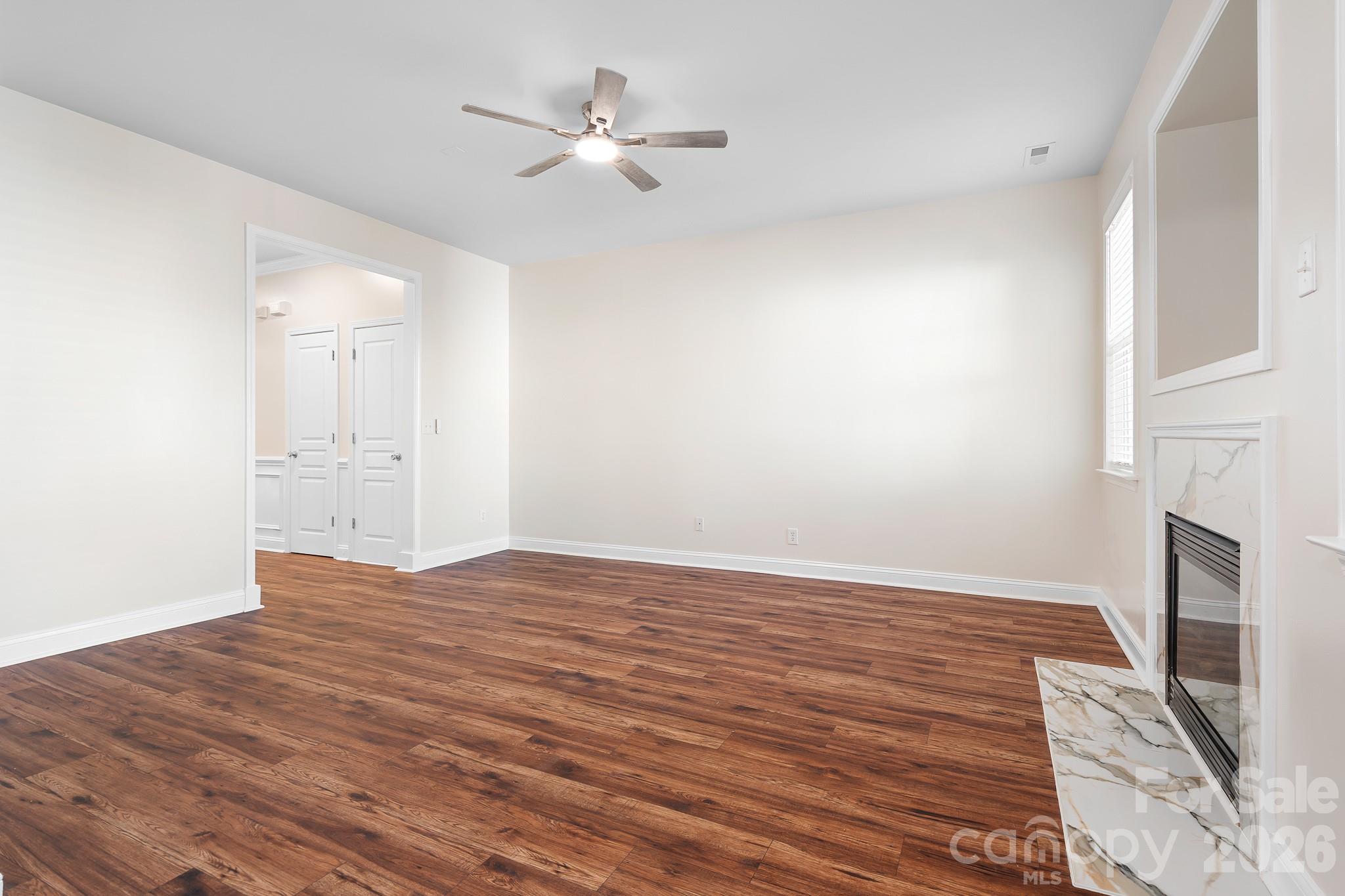 15404 Crossing Gate Drive Property Photo 14