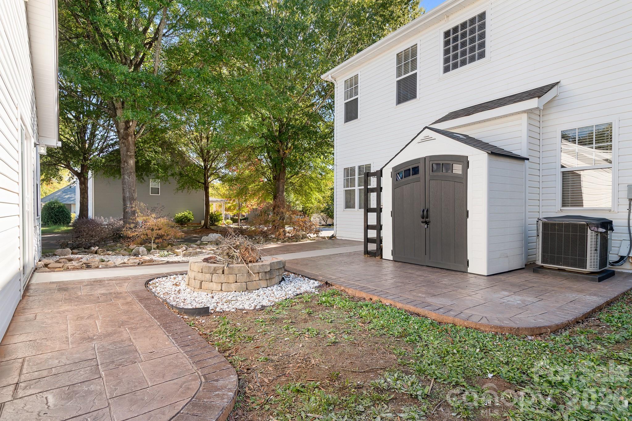 15404 Crossing Gate Drive Property Photo 21