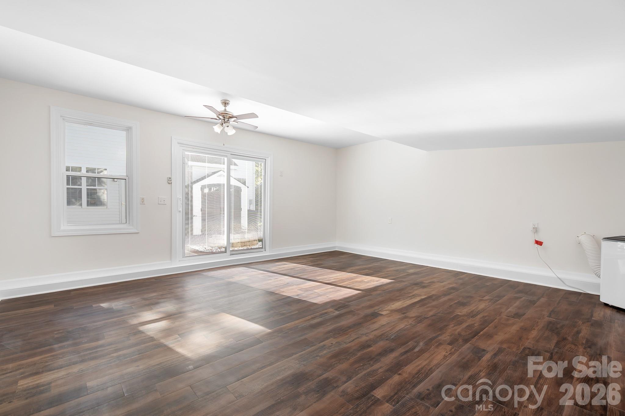 15404 Crossing Gate Drive Property Photo 24
