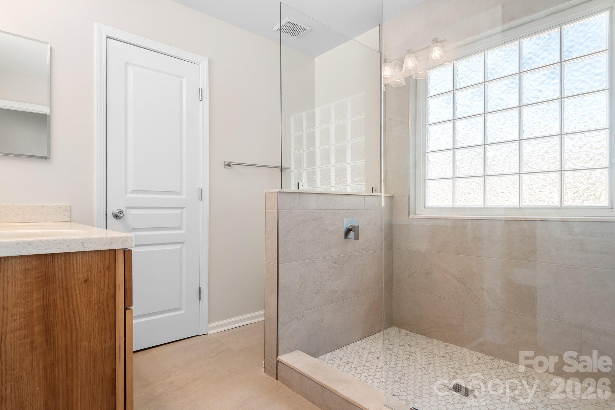 15404 Crossing Gate Drive Property Photo 30