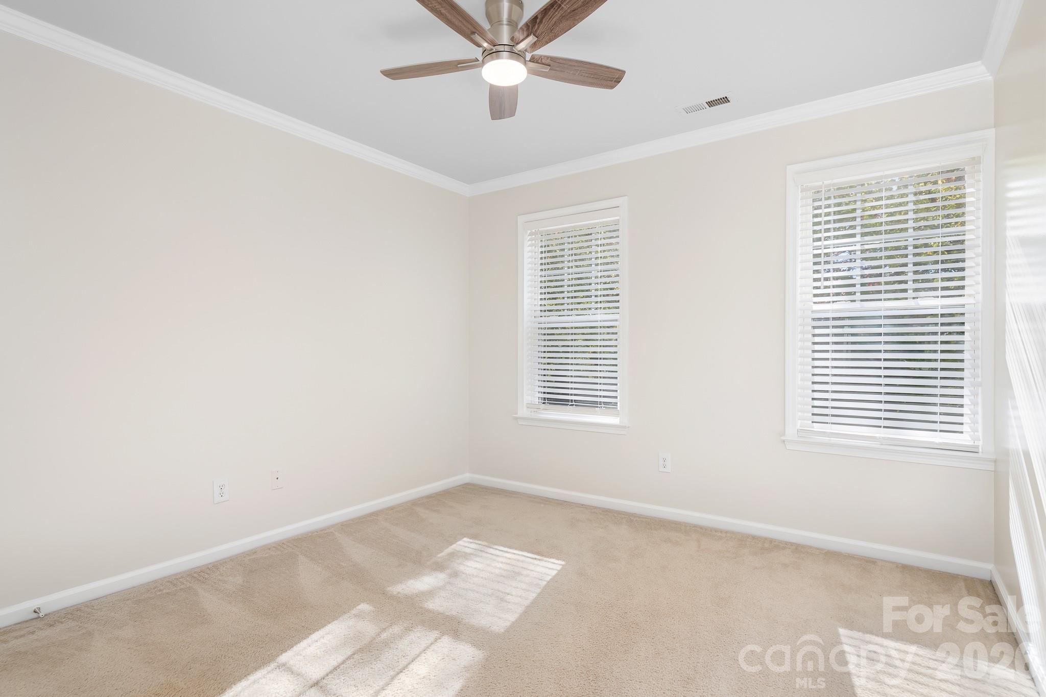 15404 Crossing Gate Drive Property Photo 32