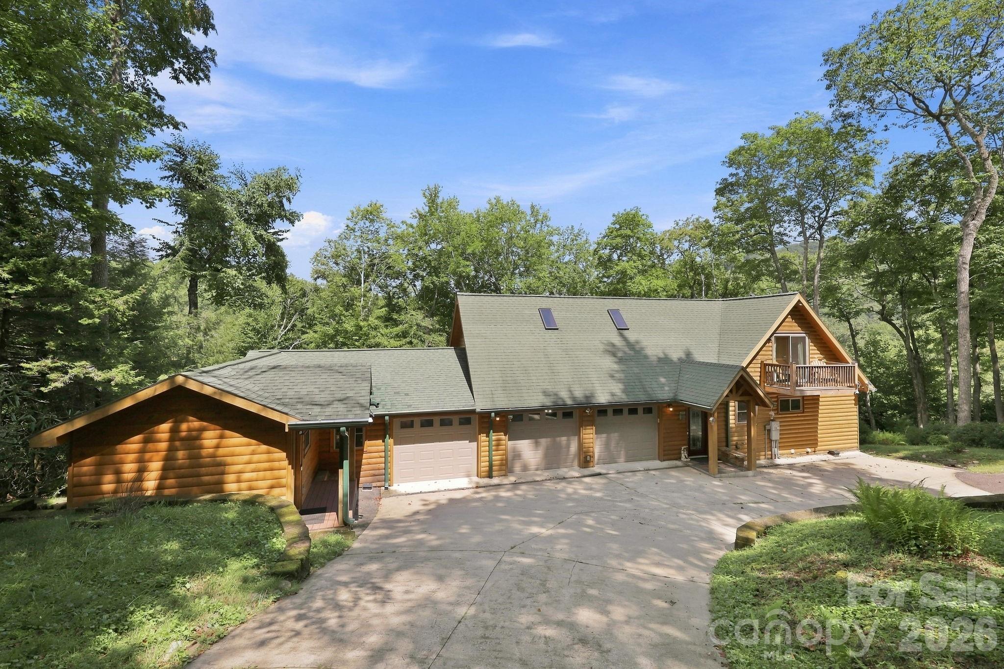 1055 Winter Star Loop Property Photo 2
