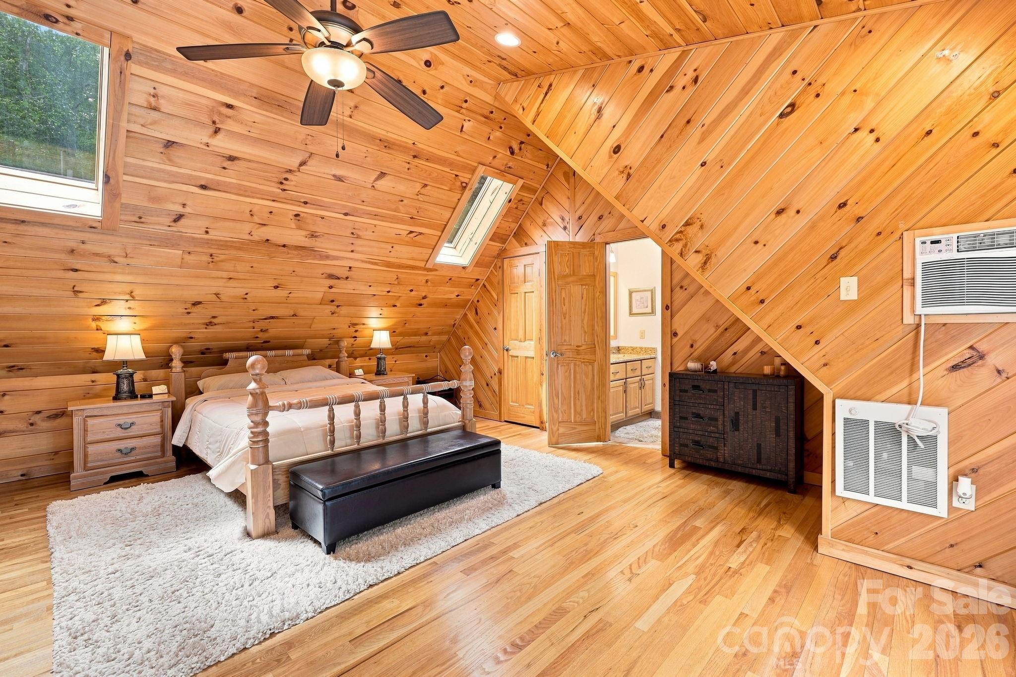 1055 Winter Star Loop Property Photo 17
