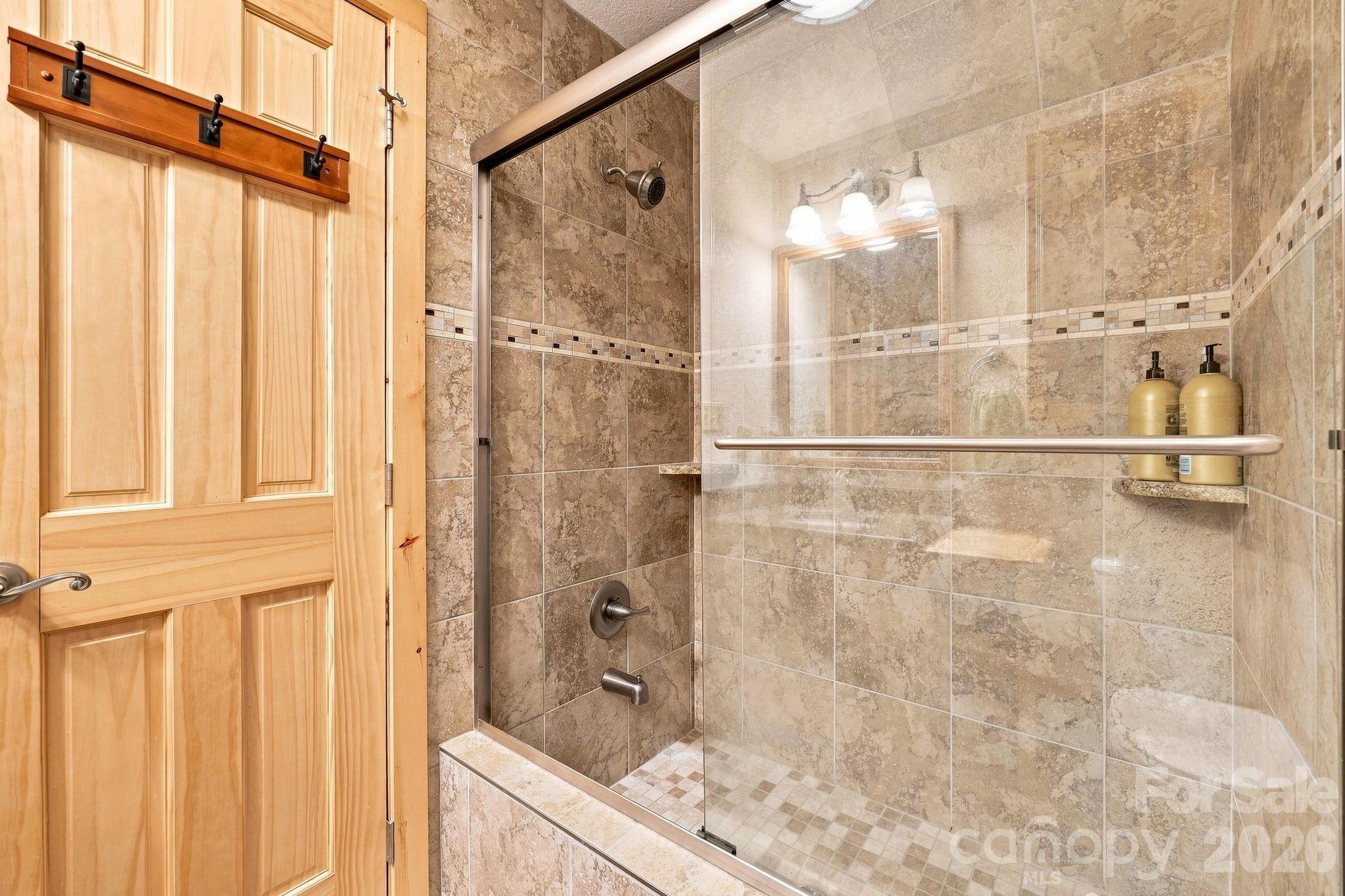 1055 Winter Star Loop Property Photo 28