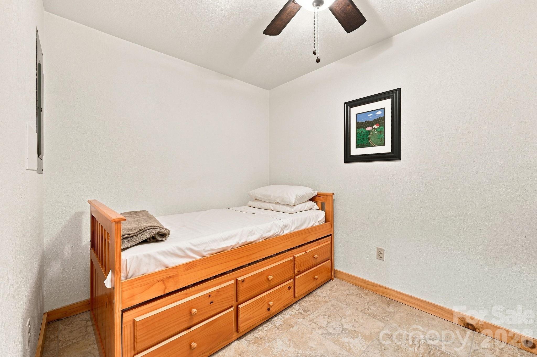 1055 Winter Star Loop Property Photo 29