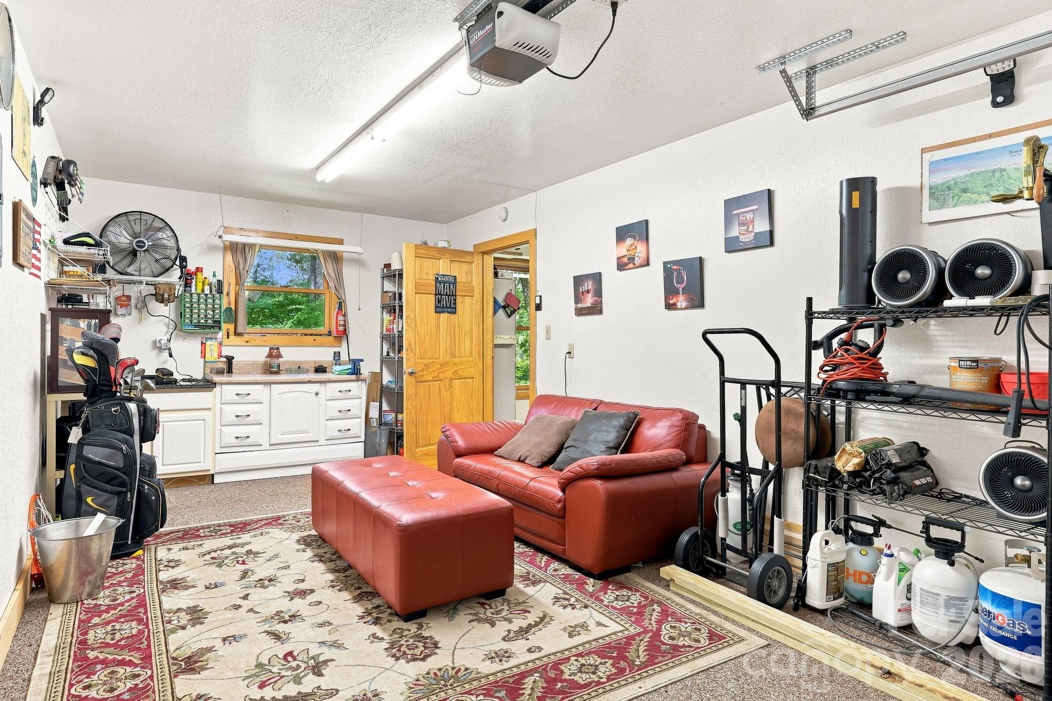1055 Winter Star Loop Property Photo 33