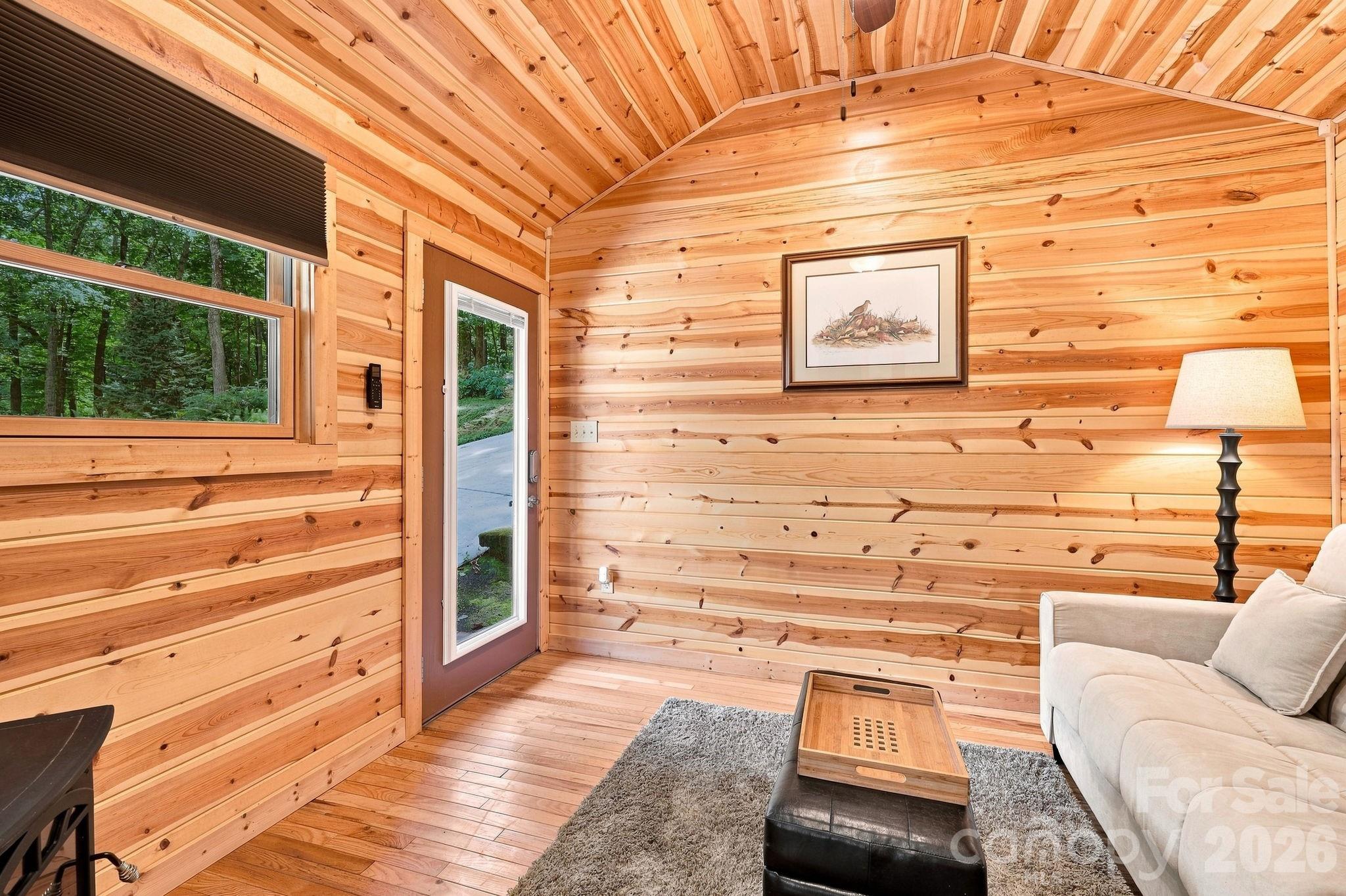 1055 Winter Star Loop Property Photo 38