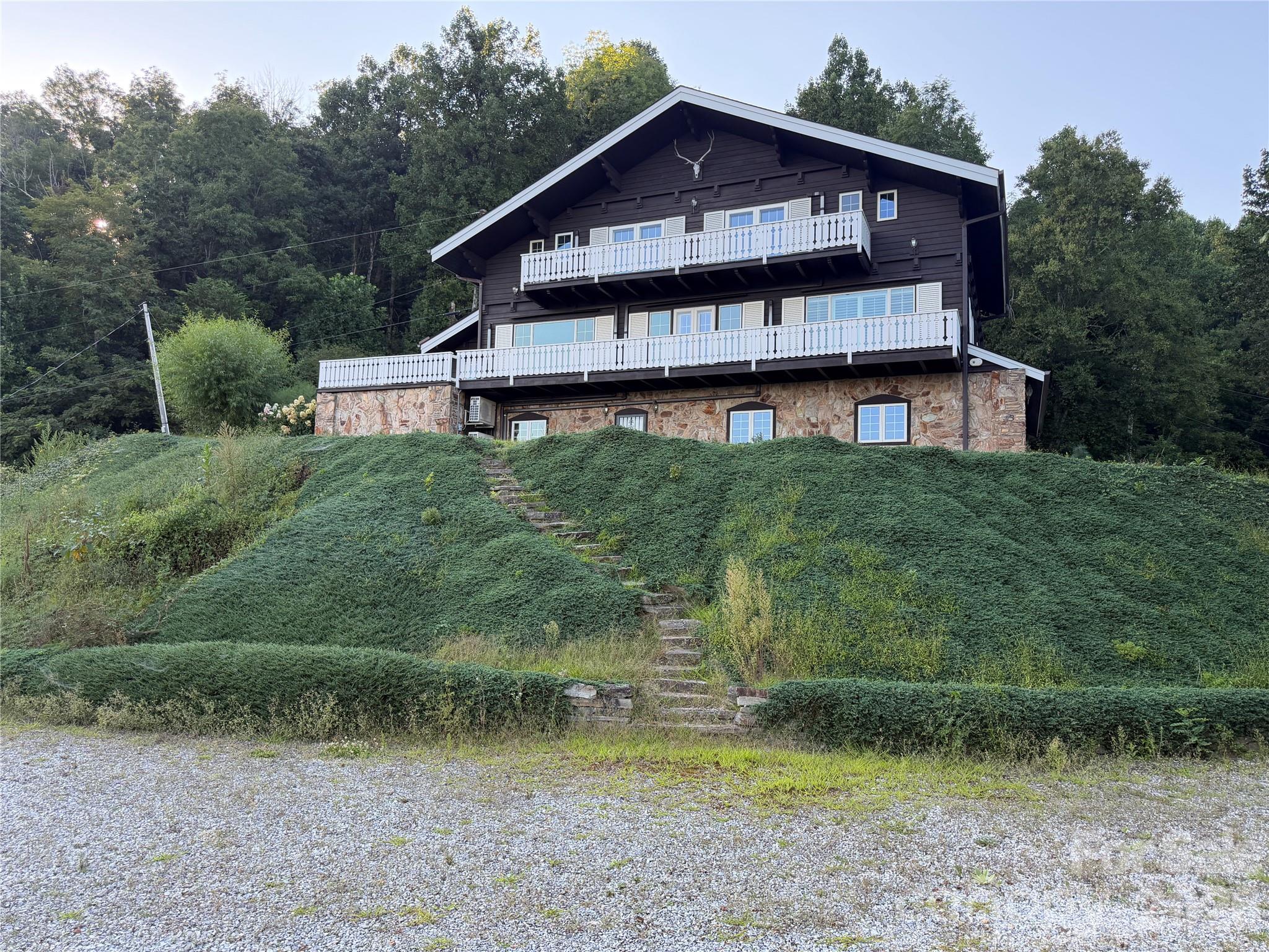 316 Grassy Mountain Road Property Photo 1