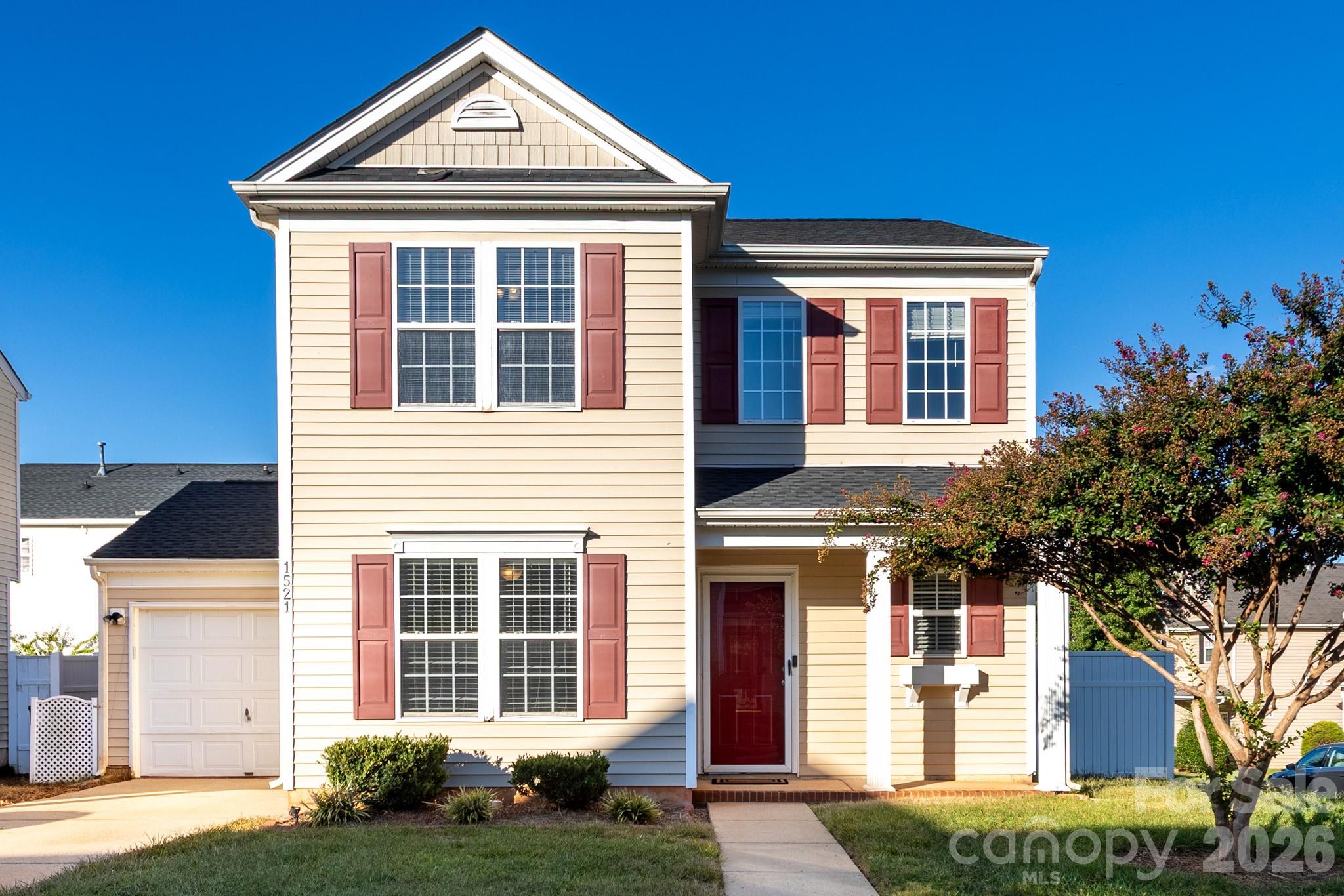 1521 Hyacinth Court Property Photo 1