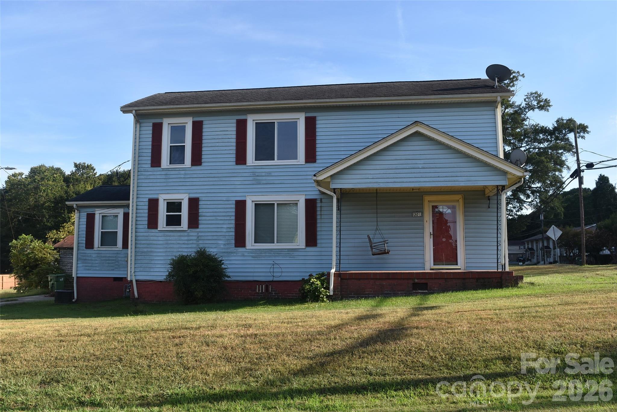 301 Highland Street Property Photo 1