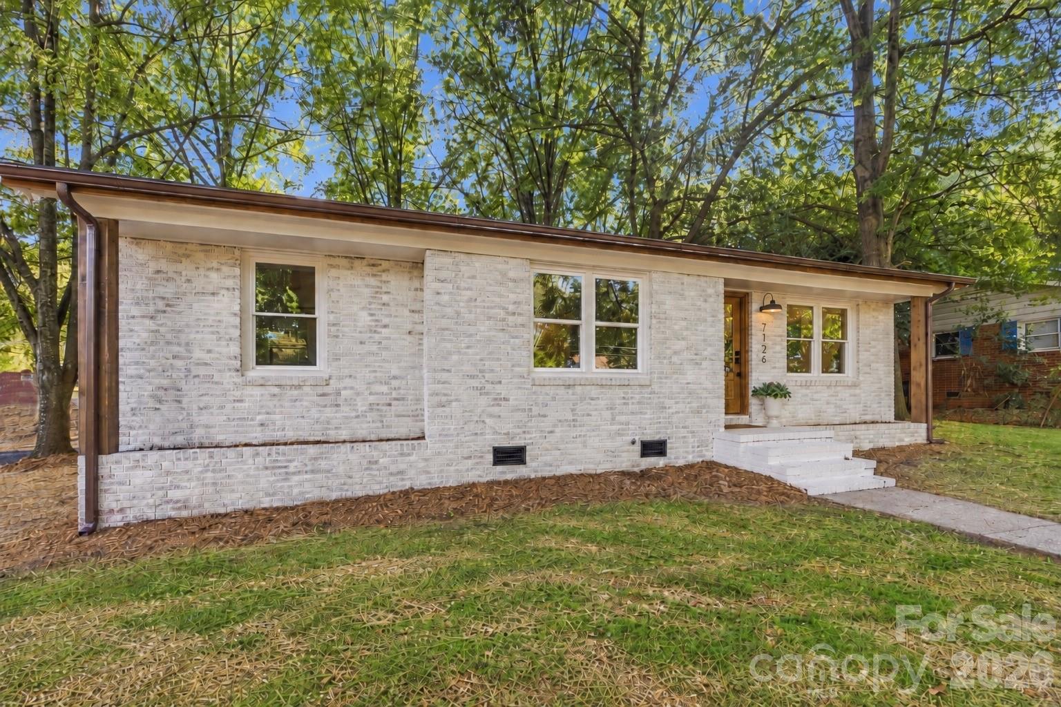 7126 Woodstream Drive Property Photo 2
