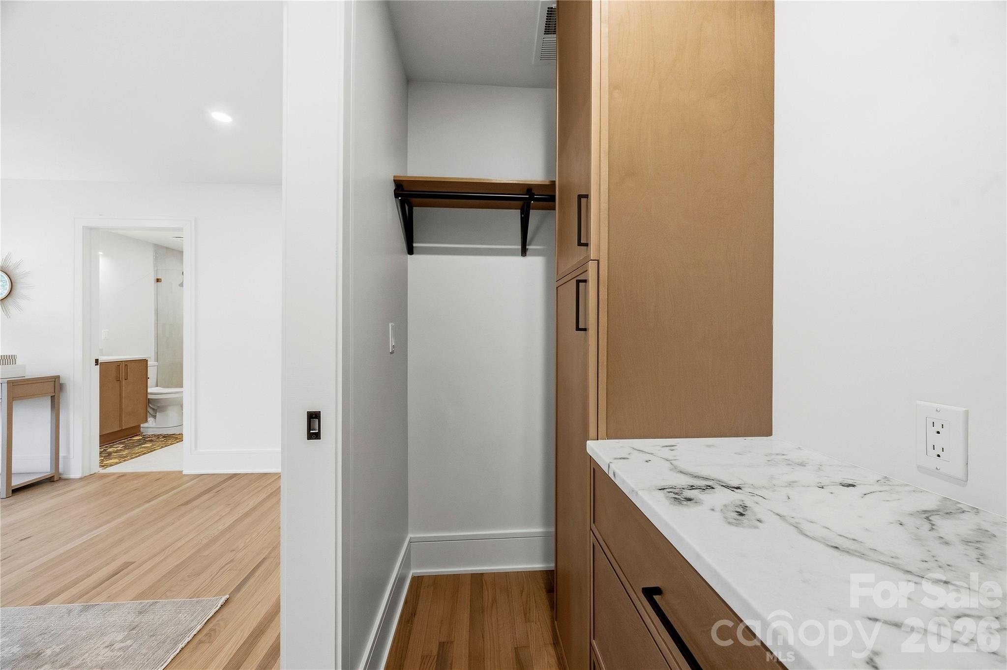 7126 Woodstream Drive Property Photo 11