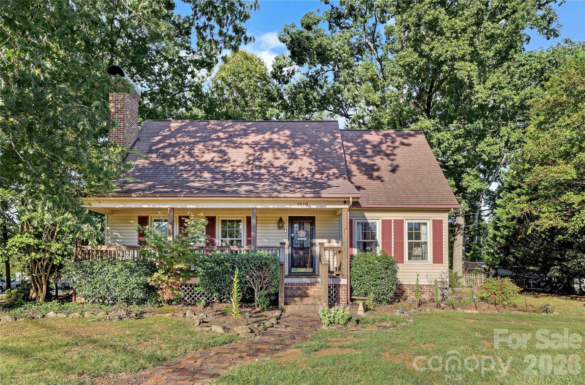 1610 Springhaven Circle Property Photo 1