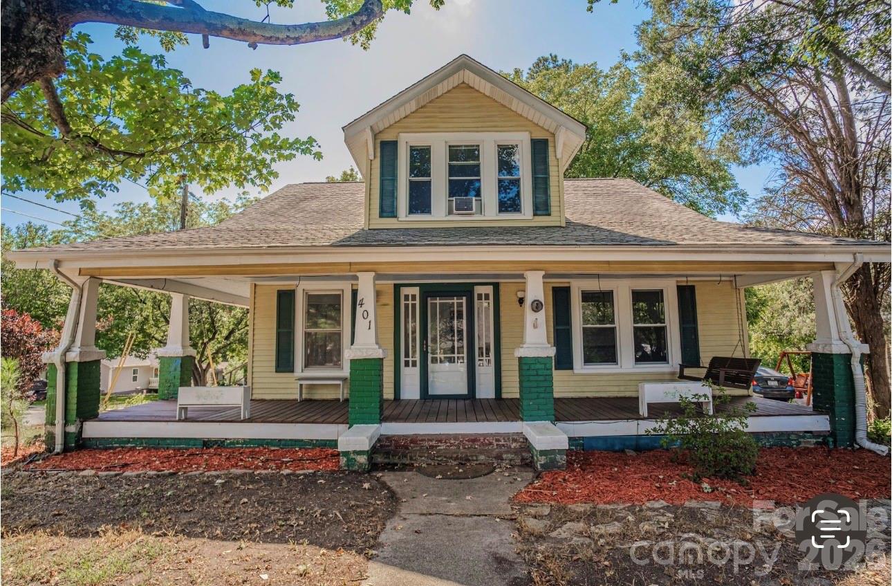 401 8th Street Property Photo 1