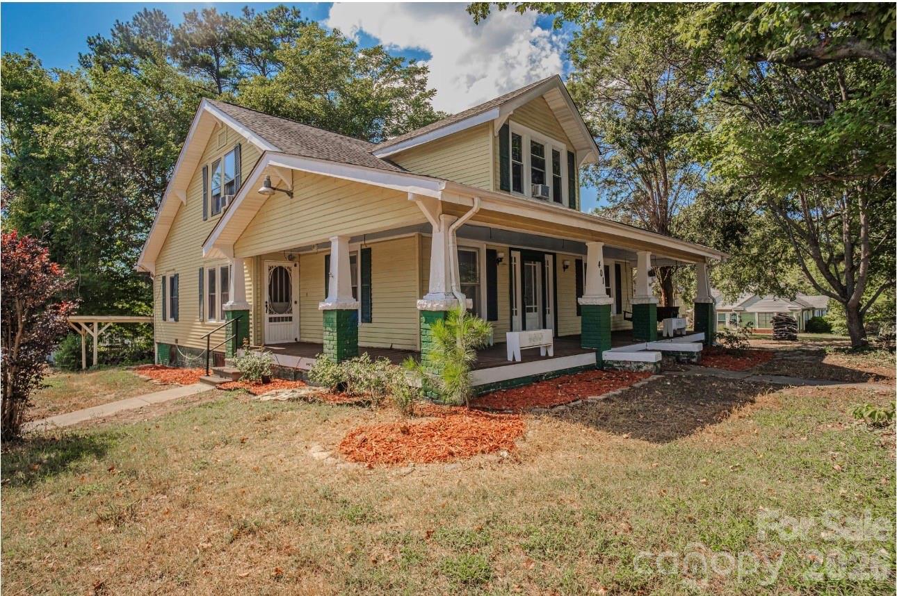 401 8th Street Property Photo 2