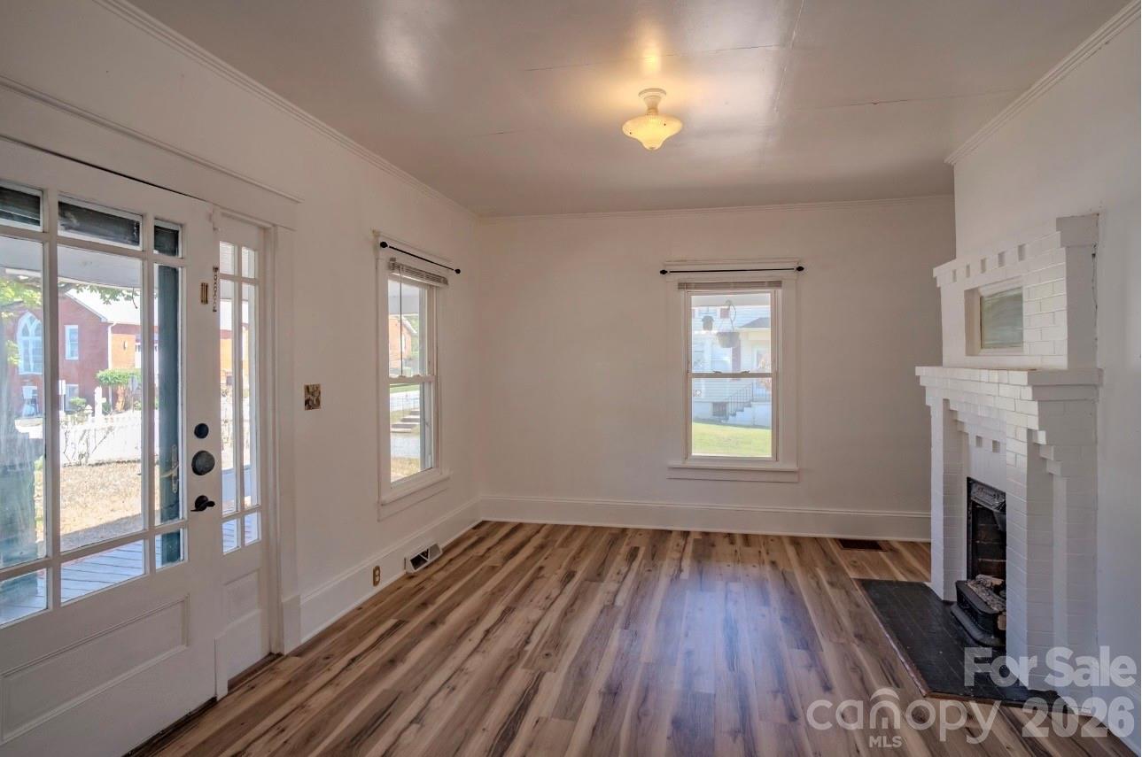 401 8th Street Property Photo 6