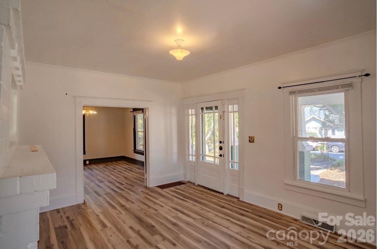 401 8th Street Property Photo 9