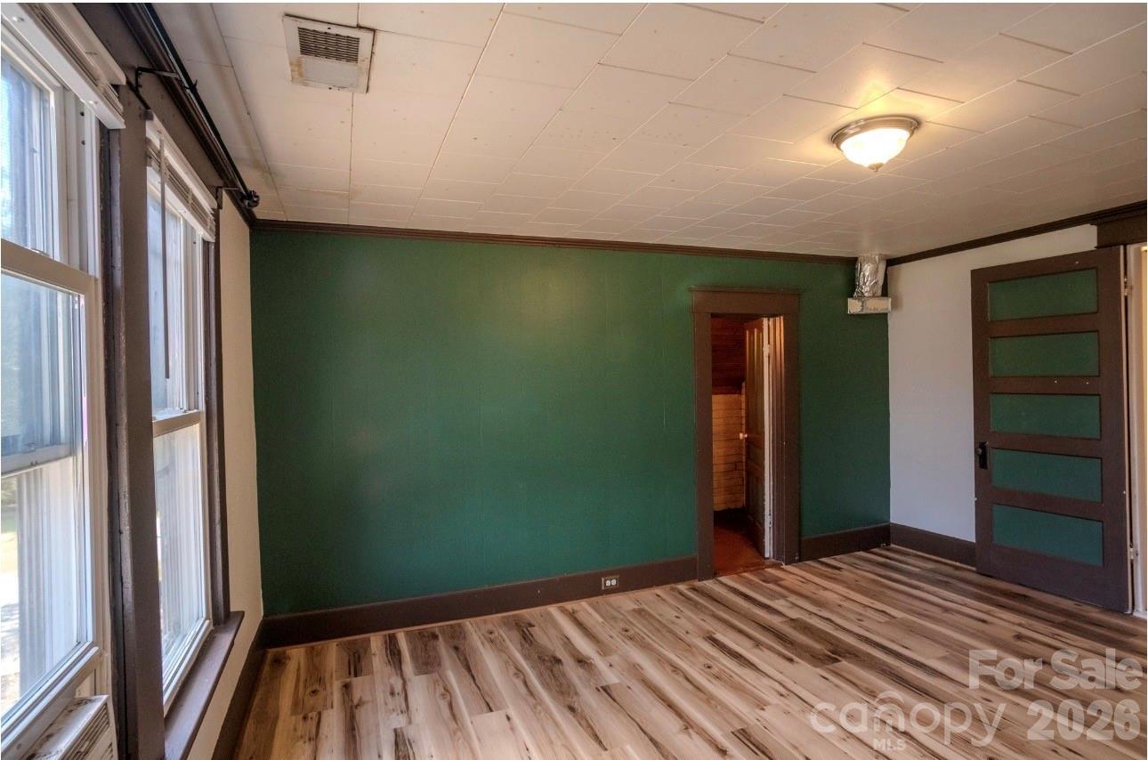 401 8th Street Property Photo 18