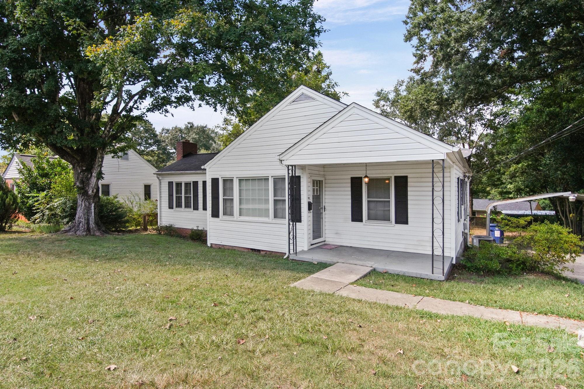 406 Sunset Drive Property Photo 1
