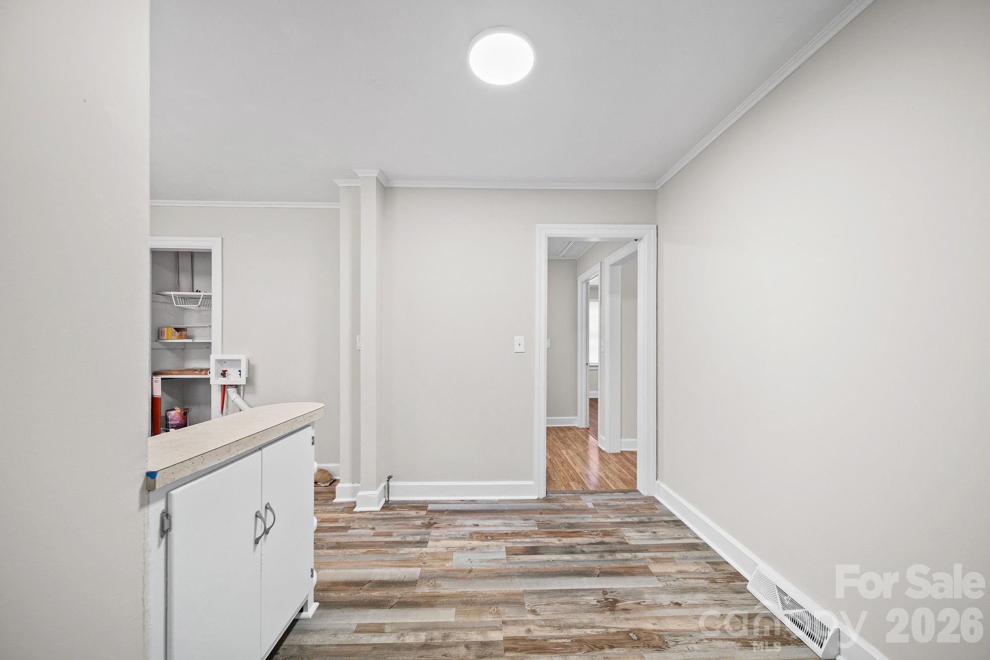 406 Sunset Drive Property Photo 12
