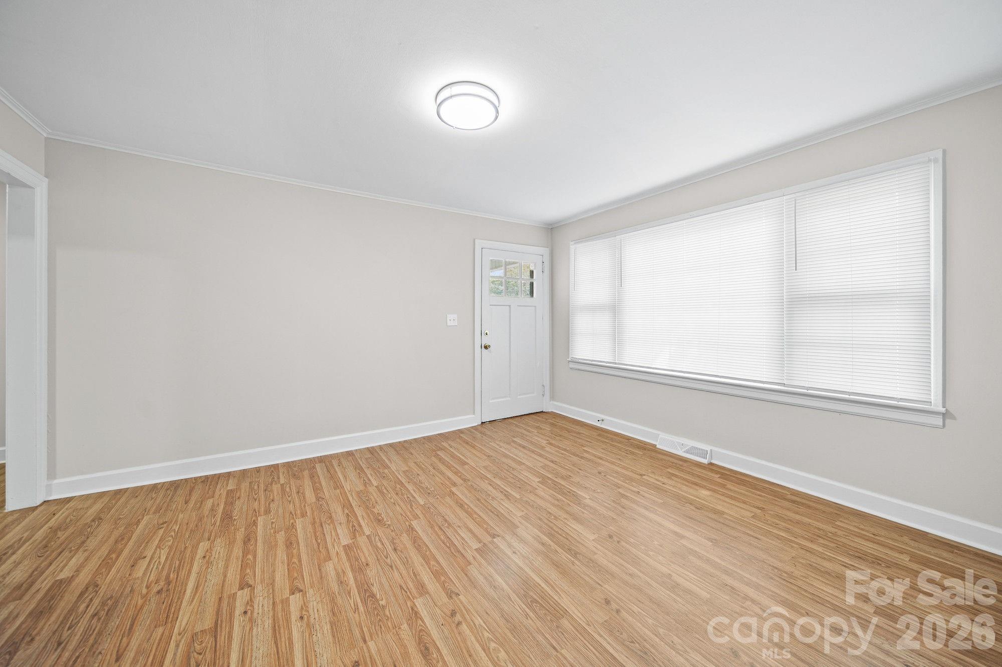 406 Sunset Drive Property Photo 14