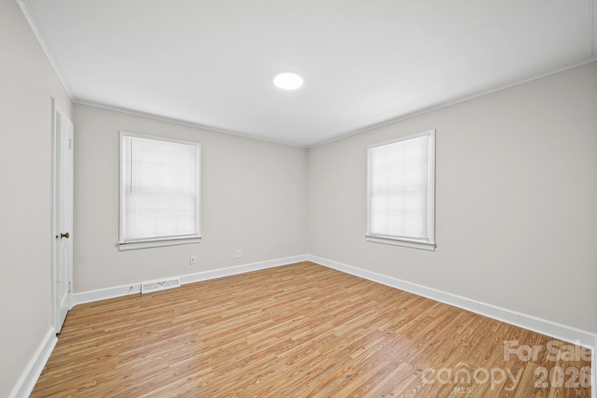 406 Sunset Drive Property Photo 16