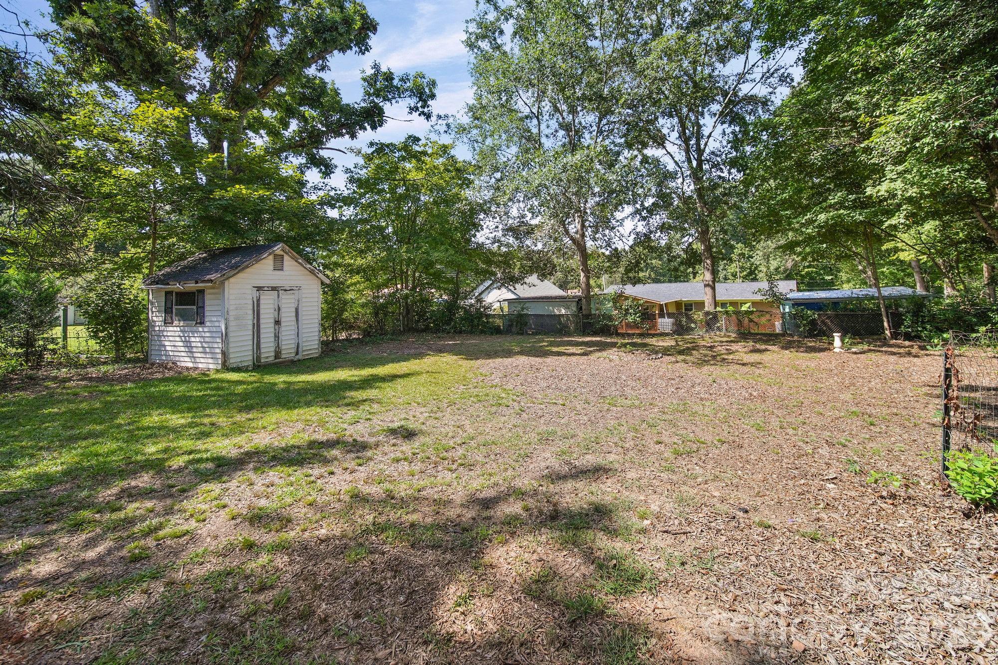 406 Sunset Drive Property Photo 22
