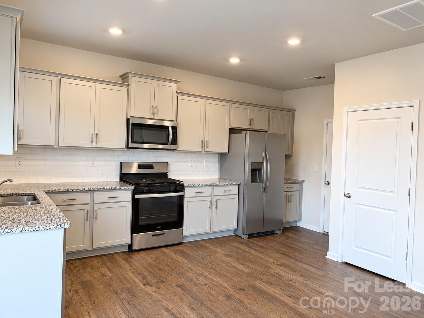 4119 Village Boulevard Property Photo 3