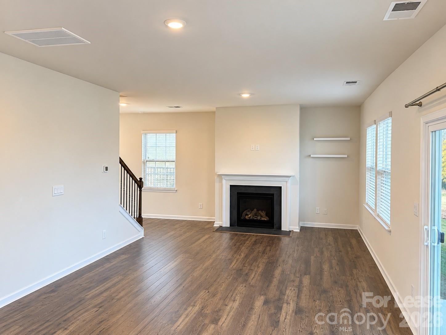 4119 Village Boulevard Property Photo 4