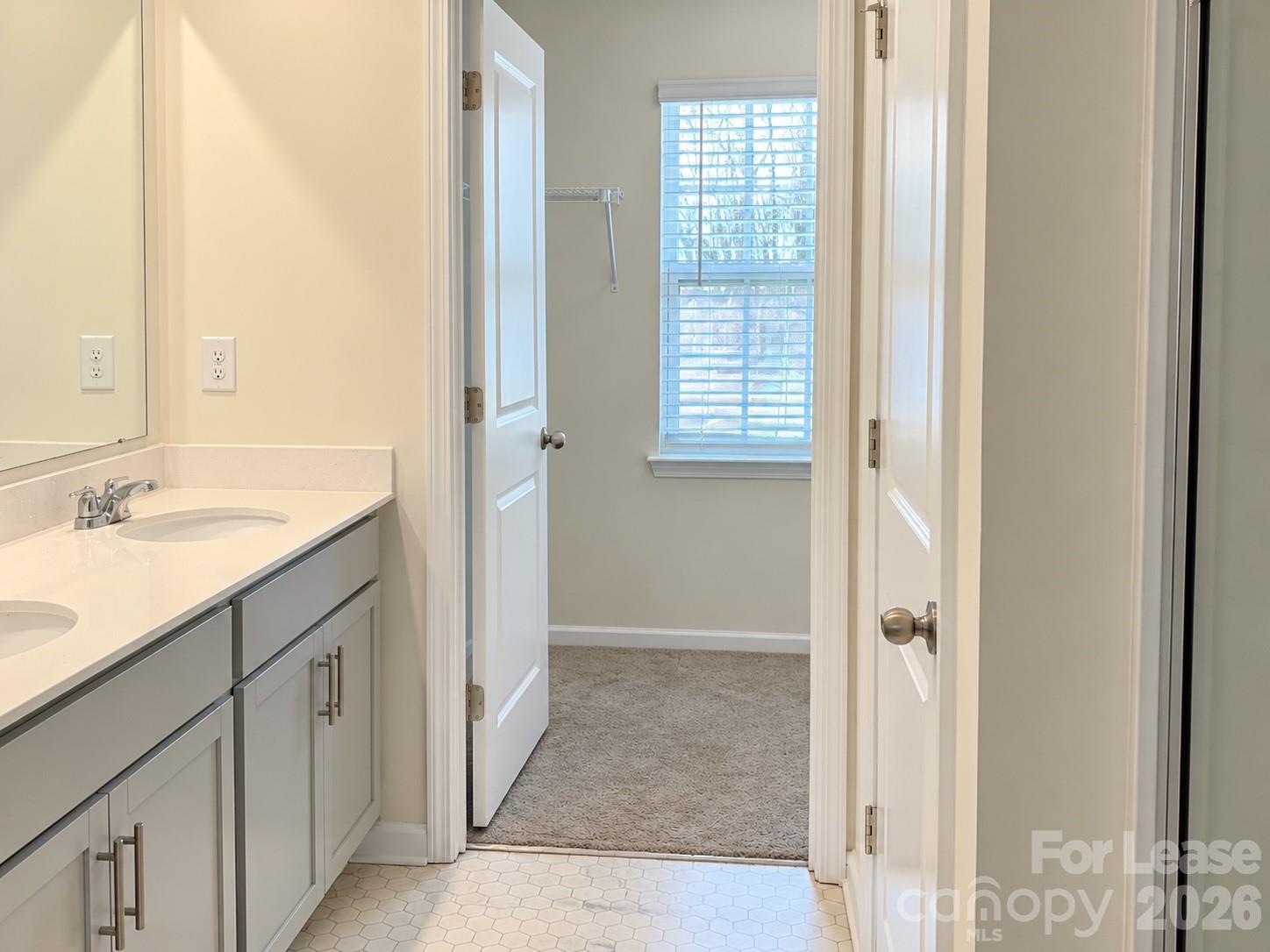 4119 Village Boulevard Property Photo 8