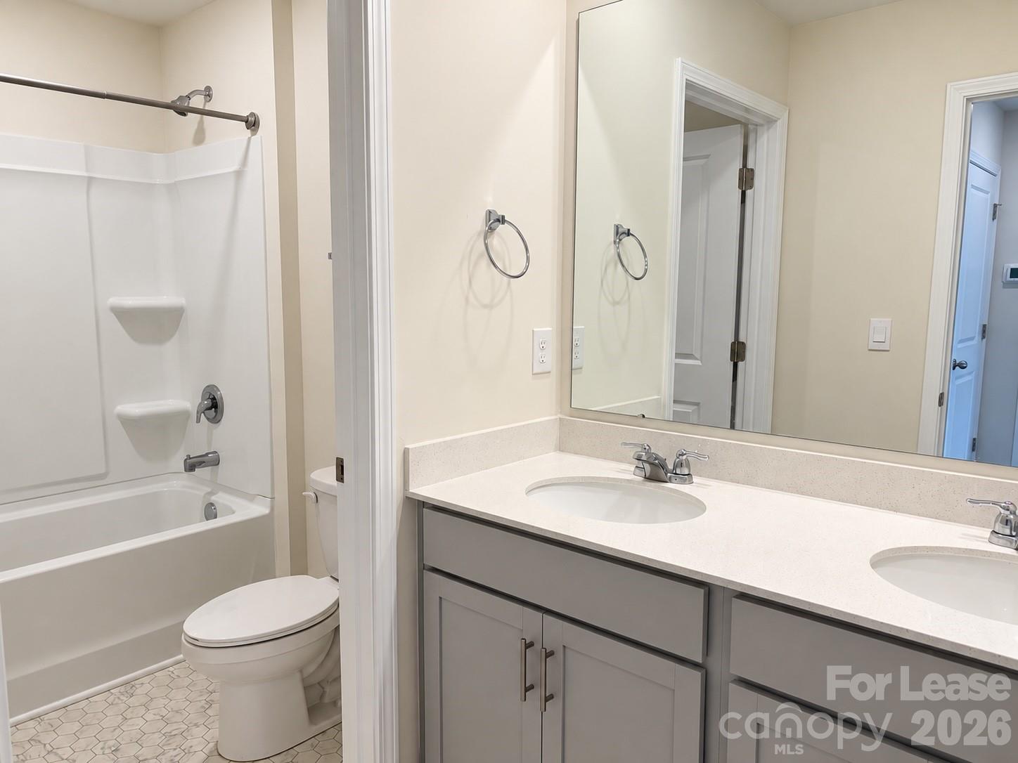 4119 Village Boulevard Property Photo 10
