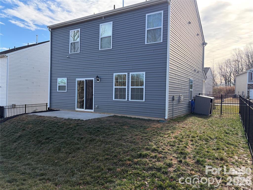 4119 Village Boulevard Property Photo 18
