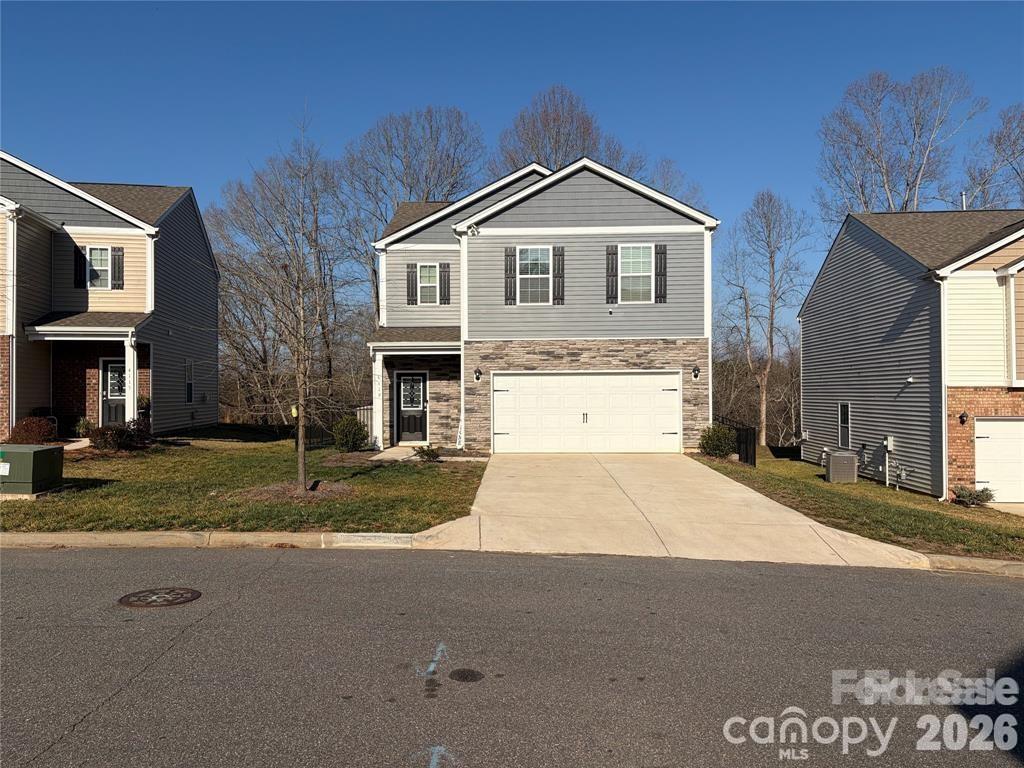 4119 Village Boulevard Property Photo 1