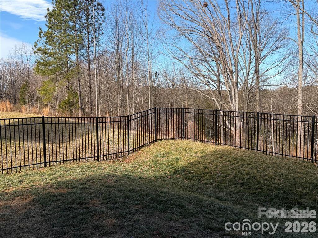 4119 Village Boulevard Property Photo 23