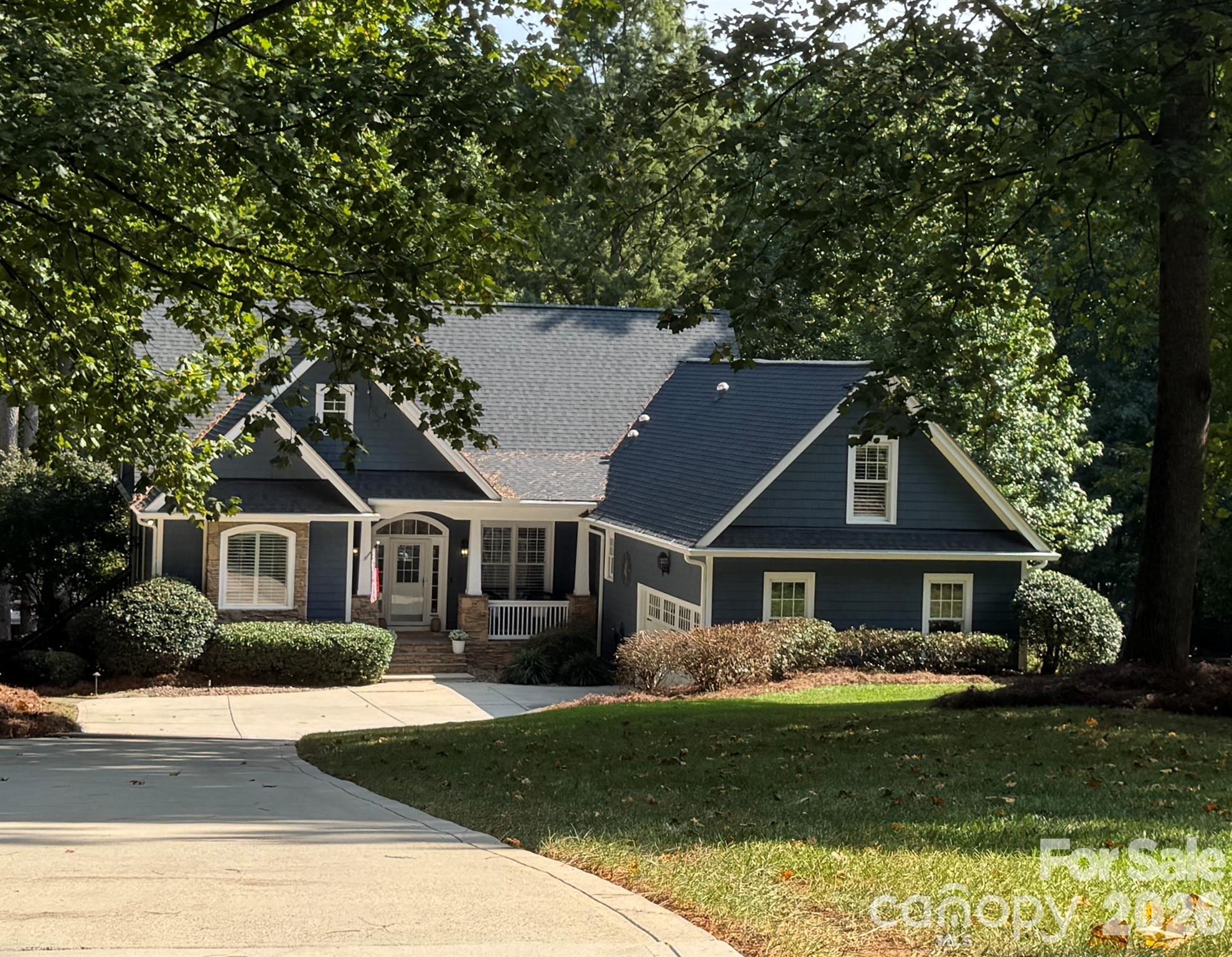 9040 Fair Oak Drive Property Photo