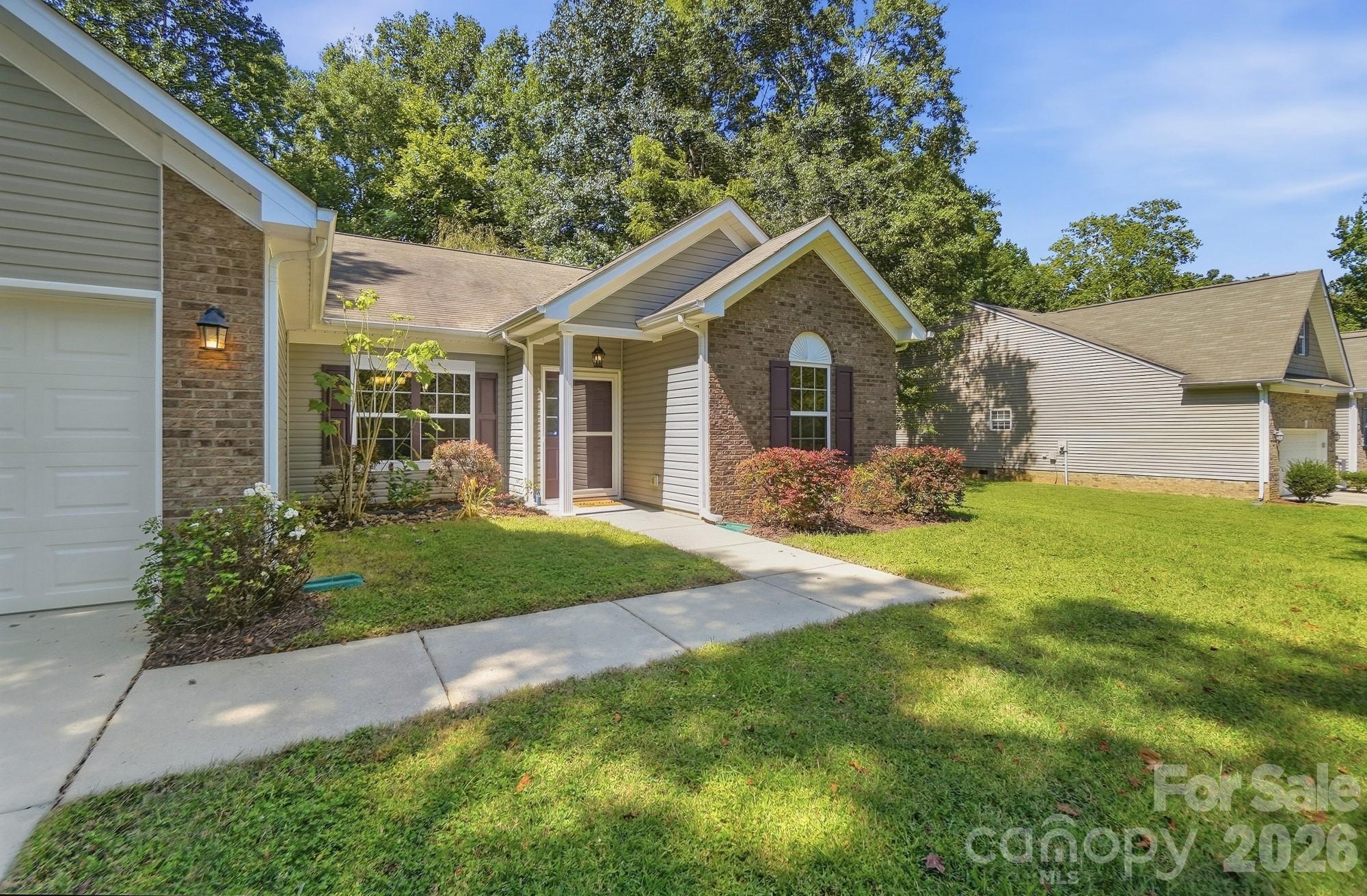 12321 Bronx Drive Property Photo 3