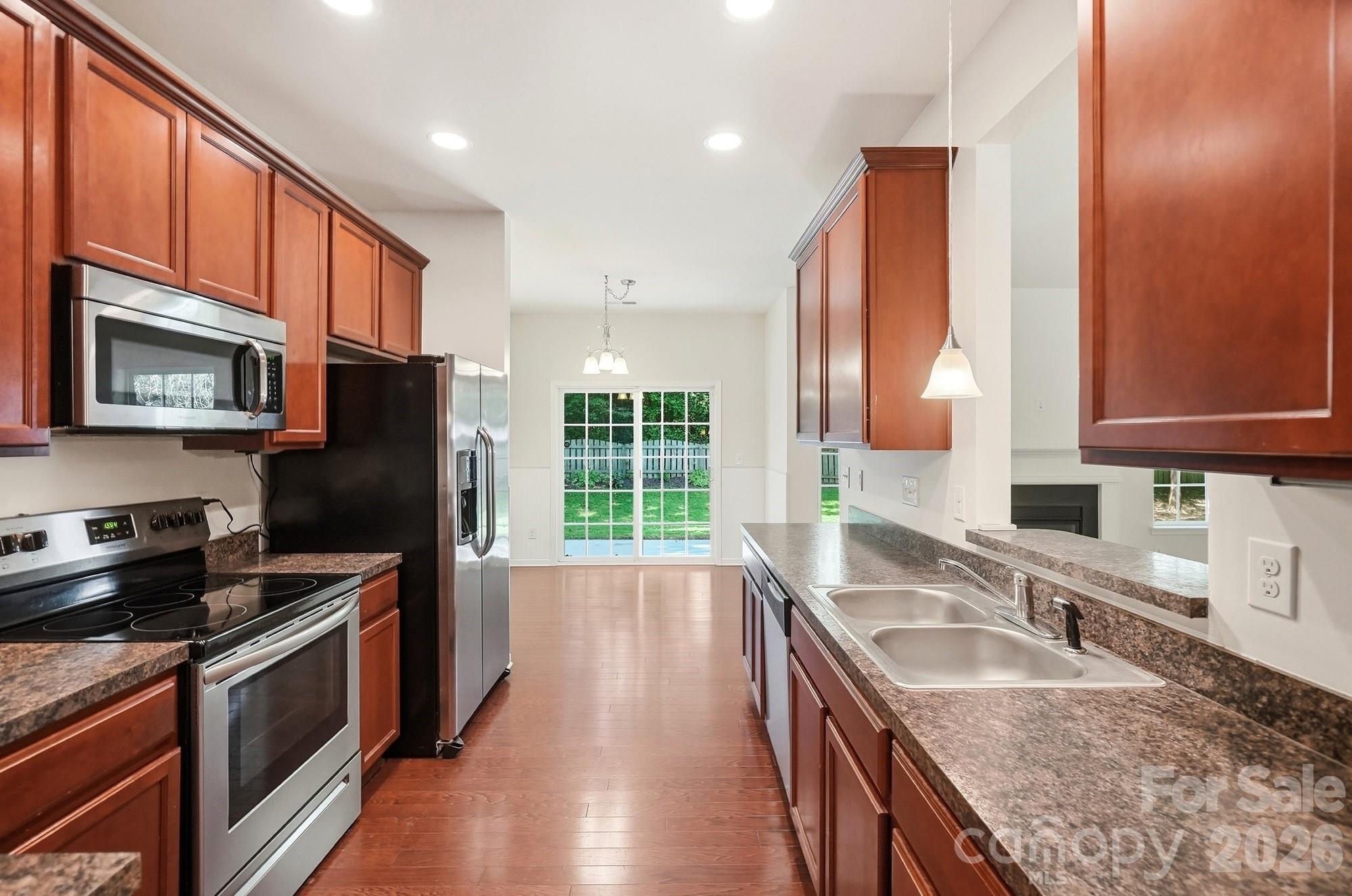 12321 Bronx Drive Property Photo 11