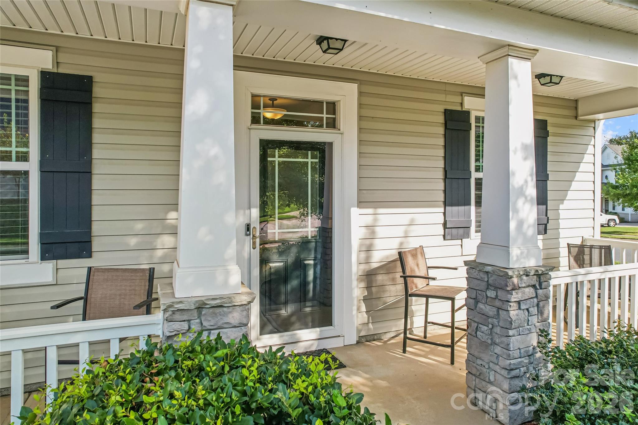 9002 Willowfield Drive Property Photo 4