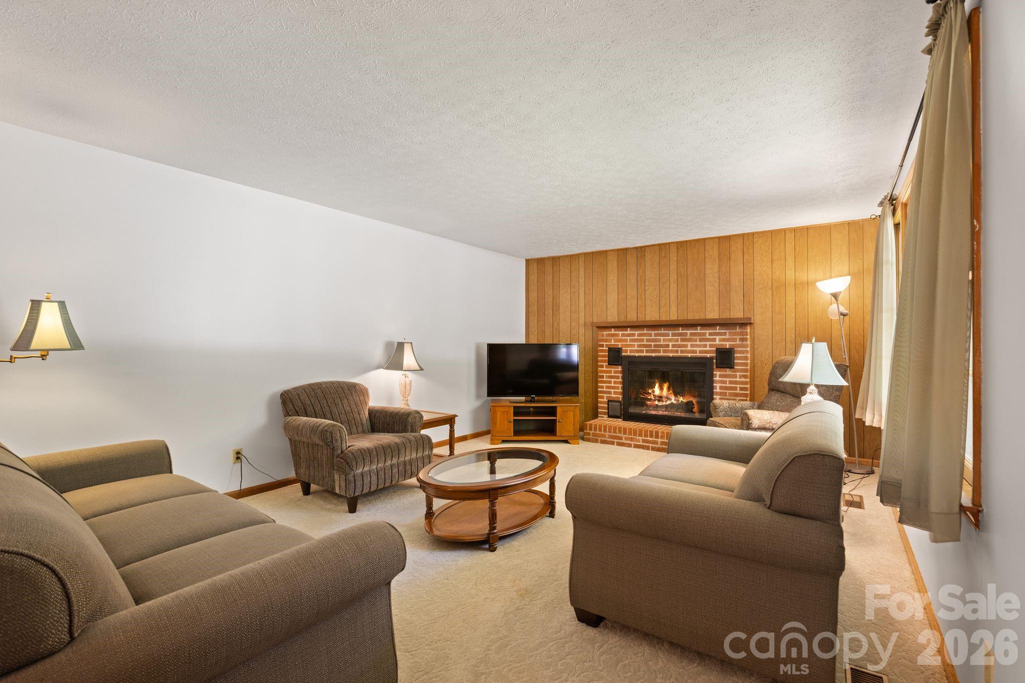 1450 Howard Gap Road Property Photo 3